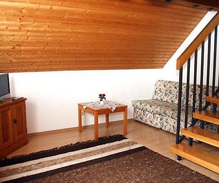 Hotel Bayerischer Hof Rehlings Weissensberg Room photo