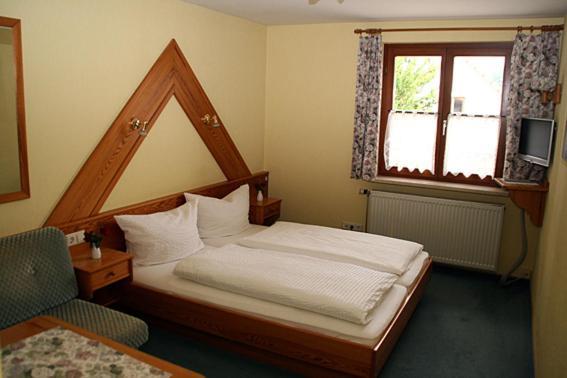 Hotel Bayerischer Hof Rehlings Weissensberg Room photo